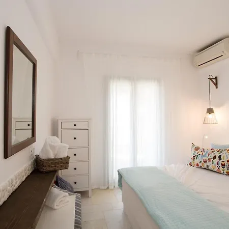 Holiday home Chic Designed House With 2 Bedrooms In Paros Drios