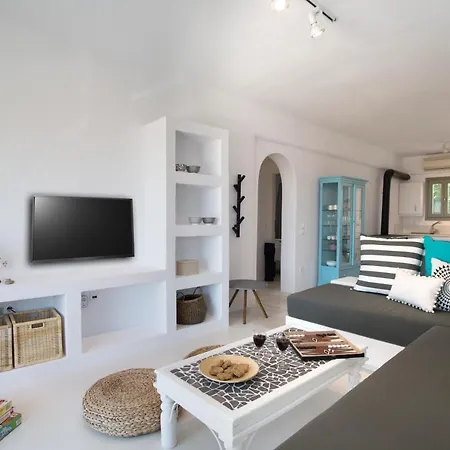 Chic Designed House With 2 Bedrooms In Paros Drios