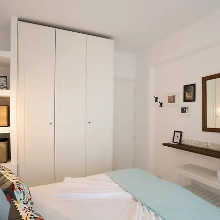 Chic Designed House With 2 Bedrooms In Paros Holiday home